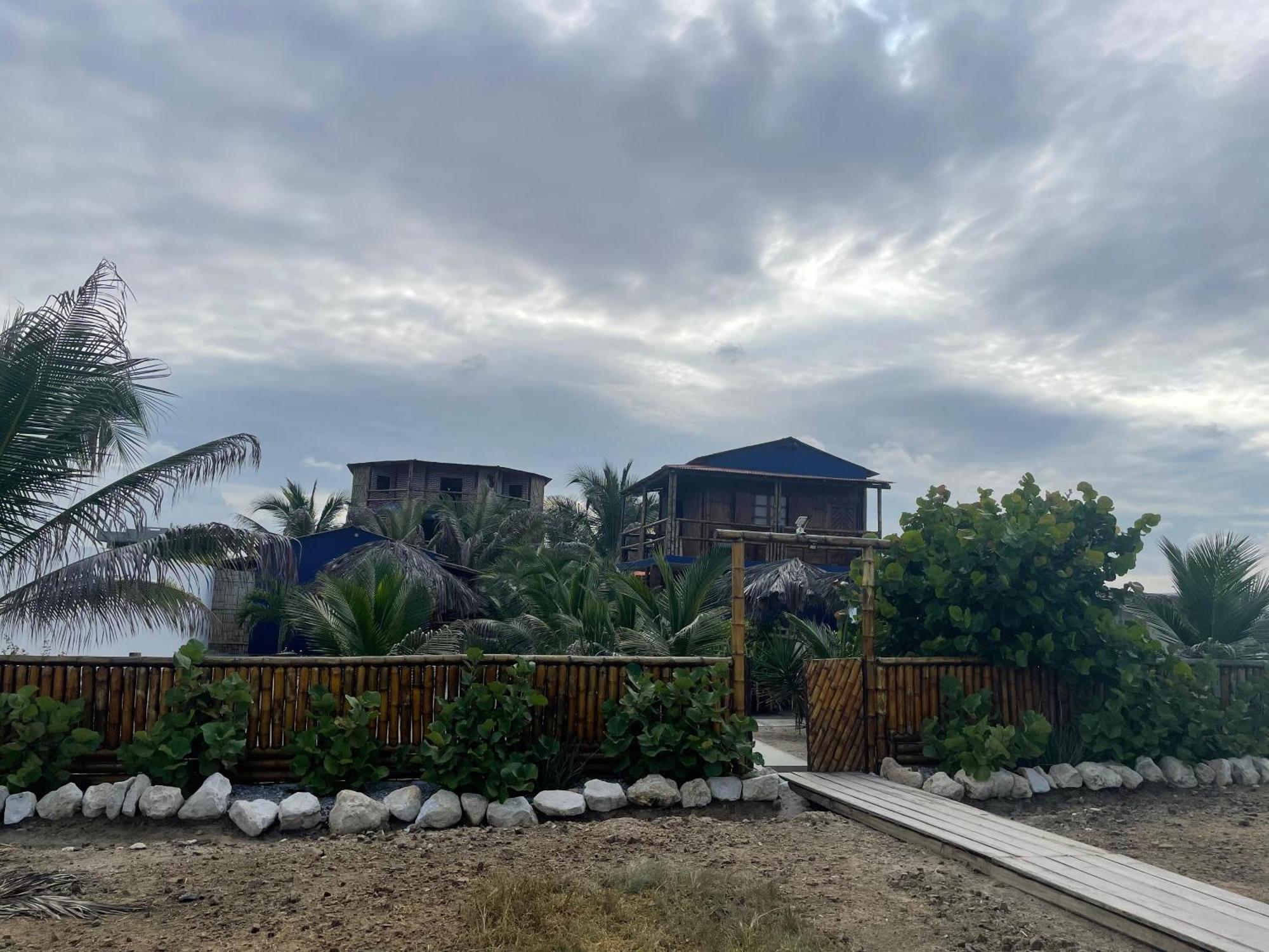 Un Dia Boutique Resort Плаяс Екстериор снимка